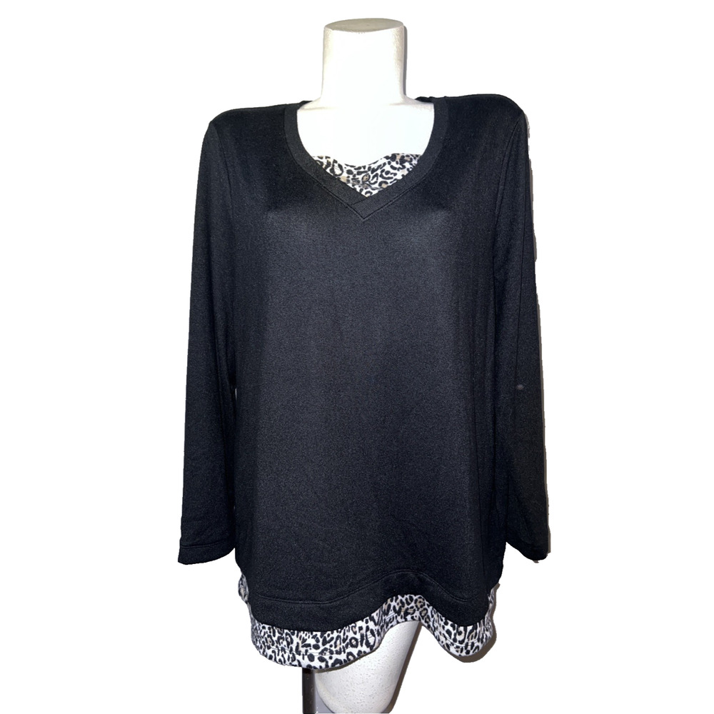 Weekends Chicos Sweater XL‎ (3) Black Lagenlook W/Animal Print Hem LS Knit Top